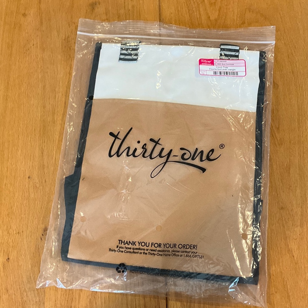 thirty-one cinch tote in bold color block